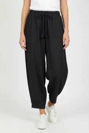 LADY'S LINEN PANTS